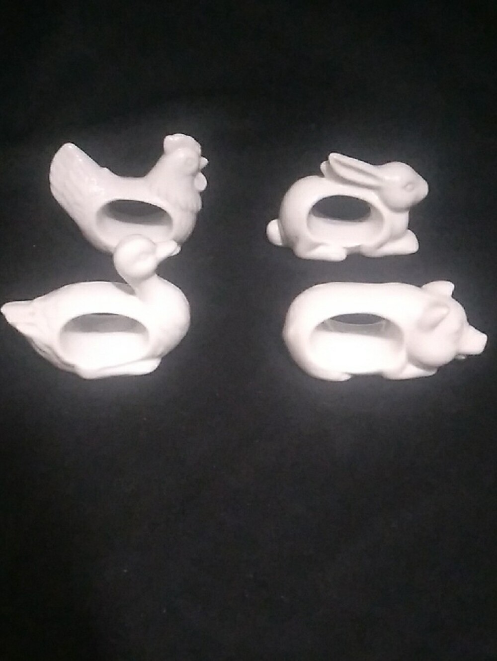 Vintage 1984 Farm Animal White Ceramic Napkin Rings - Set of 4 (S1) - Picture 1 of 7